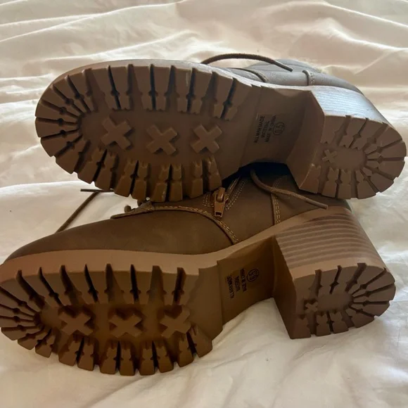 Soda Brown Lace-Up Boots with Knit Cuff - Picture 2 of 4